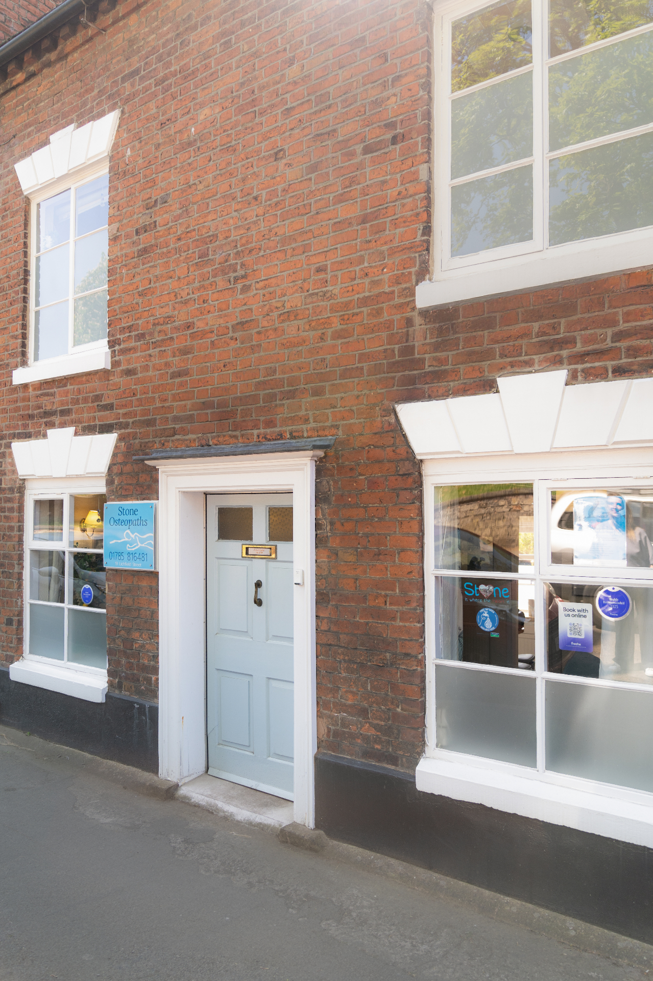 Calm treatment room at Stone Osteopaths